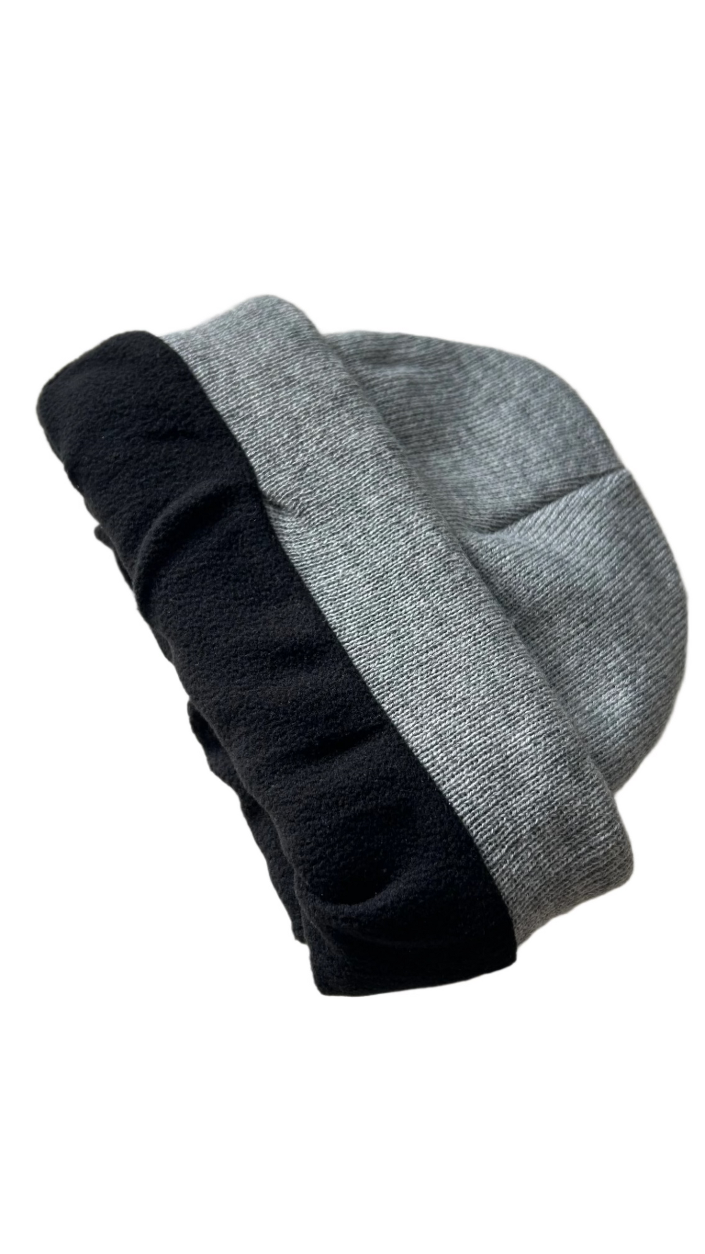 Gorro con puños bordados y forro polar CND